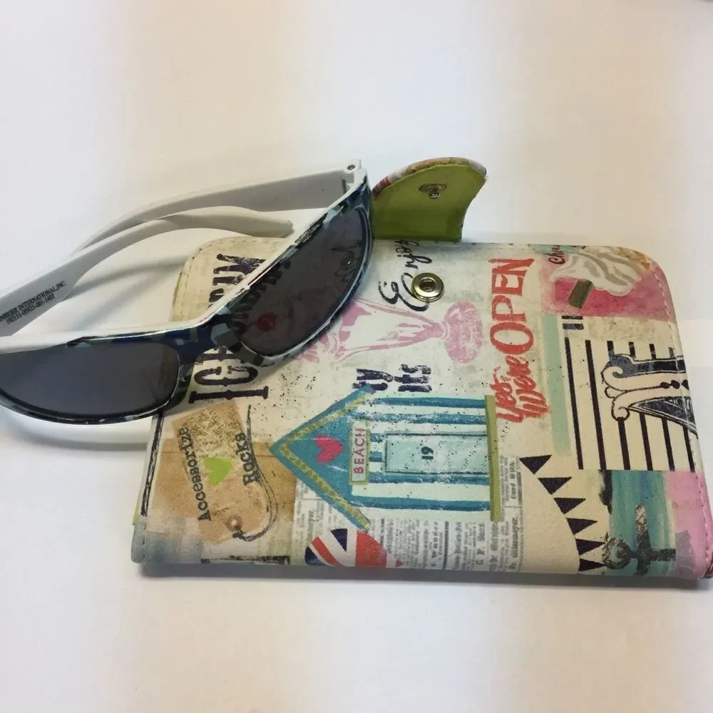 N/A wallet sunglasses